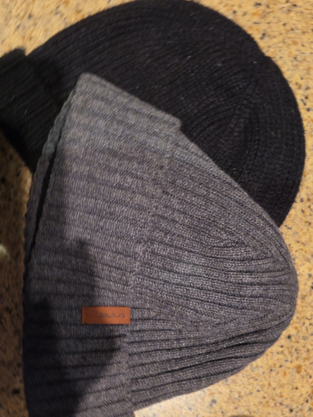 Men's Ribbed Knit Beanie - Gray & Black